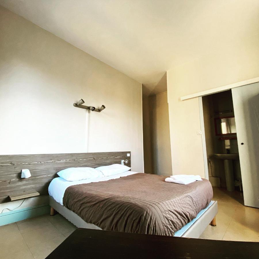 Hotel Le Midi Clermont-Cournon Экстерьер фото