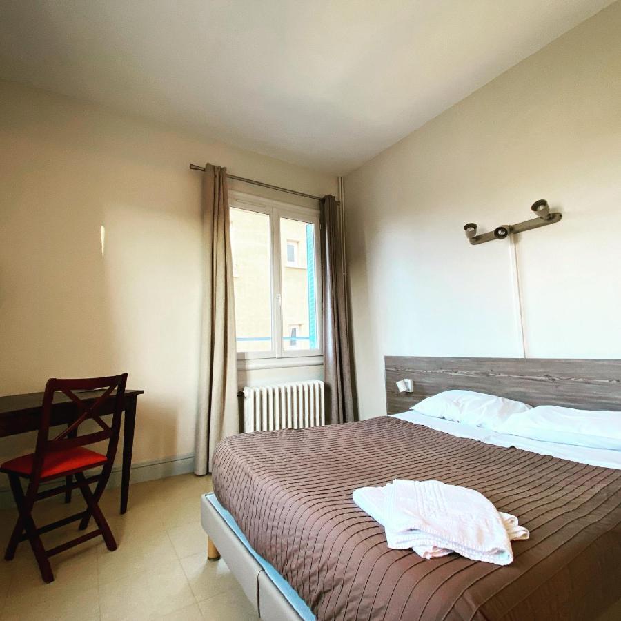 Hotel Le Midi Clermont-Cournon Экстерьер фото