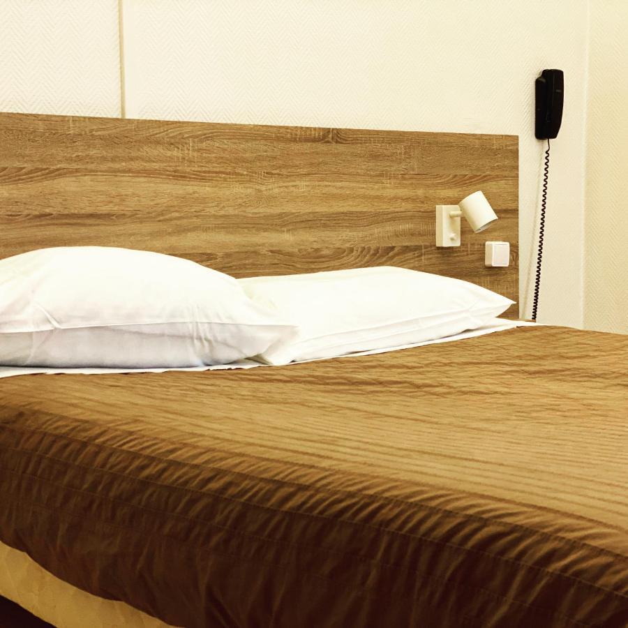 Hotel Le Midi Clermont-Cournon Экстерьер фото