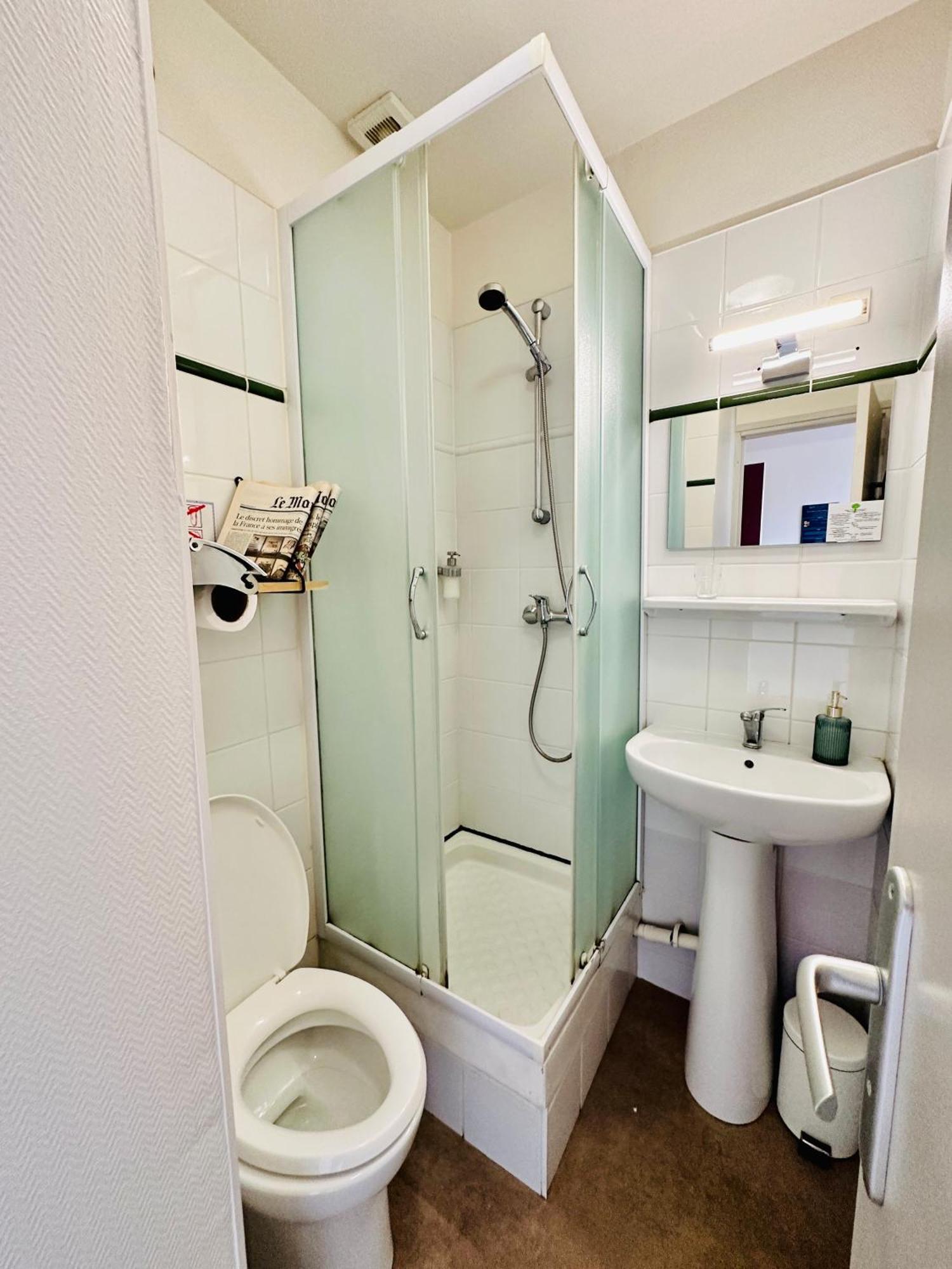 Hotel Le Midi Clermont-Cournon Экстерьер фото